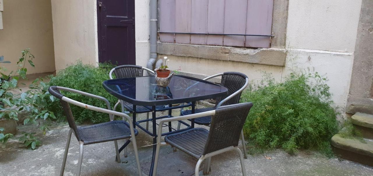 קרקסון Studio Tres Spacieux Avec Cour, En Plein Coeur De Ville ! מראה חיצוני תמונה