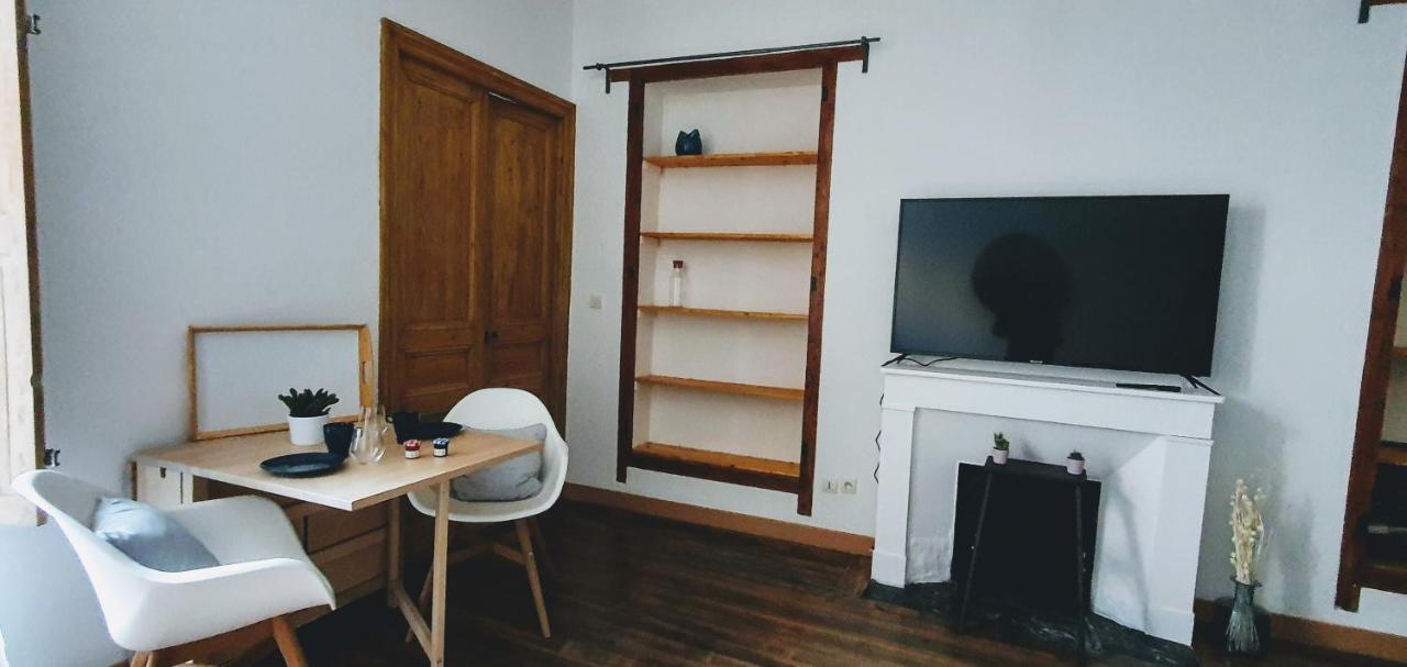 קרקסון Studio Tres Spacieux Avec Cour, En Plein Coeur De Ville ! מראה חיצוני תמונה